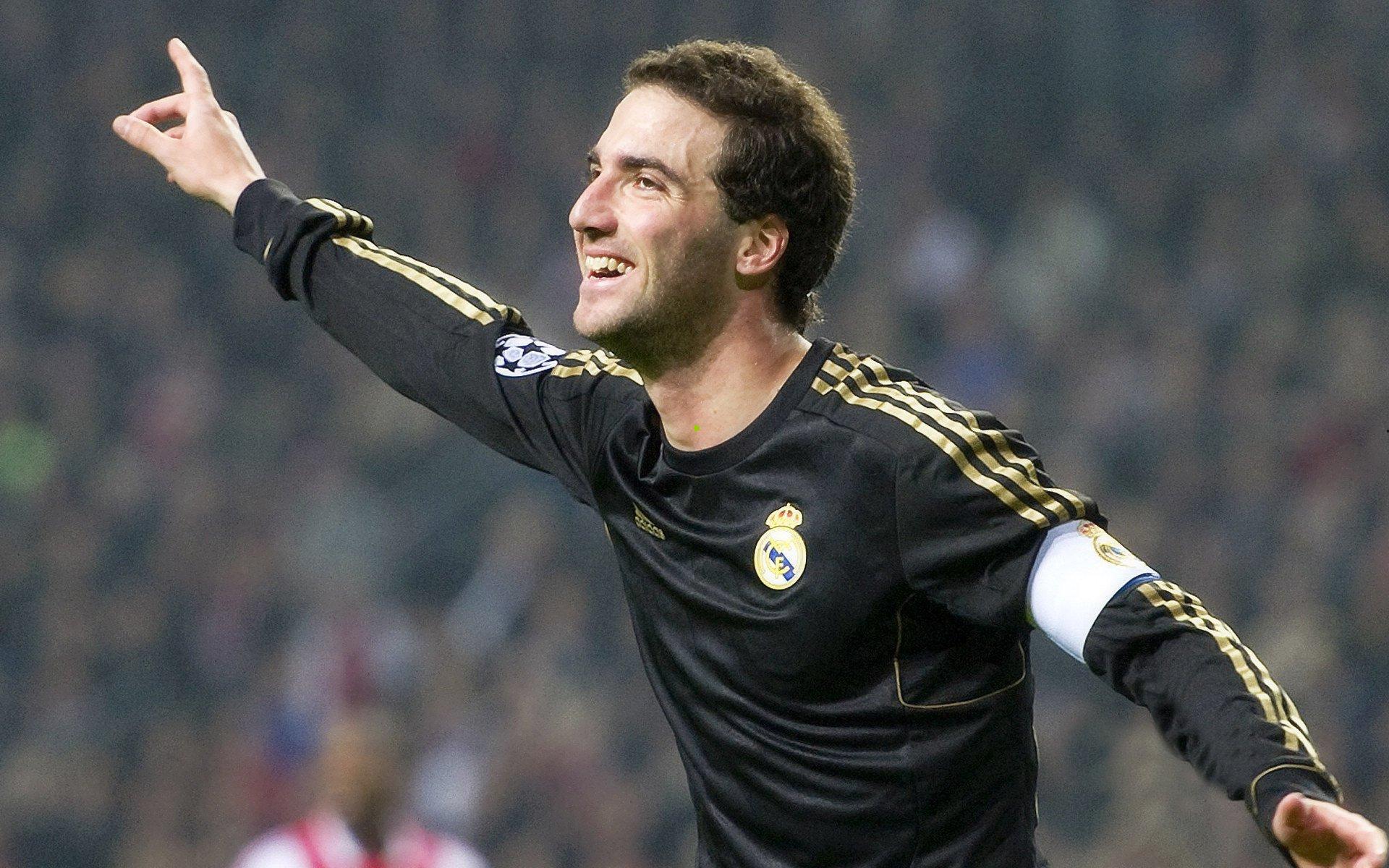 小佩顿,追梦不在我尽力填补空缺 助攻新高秘诀就是把球给库里