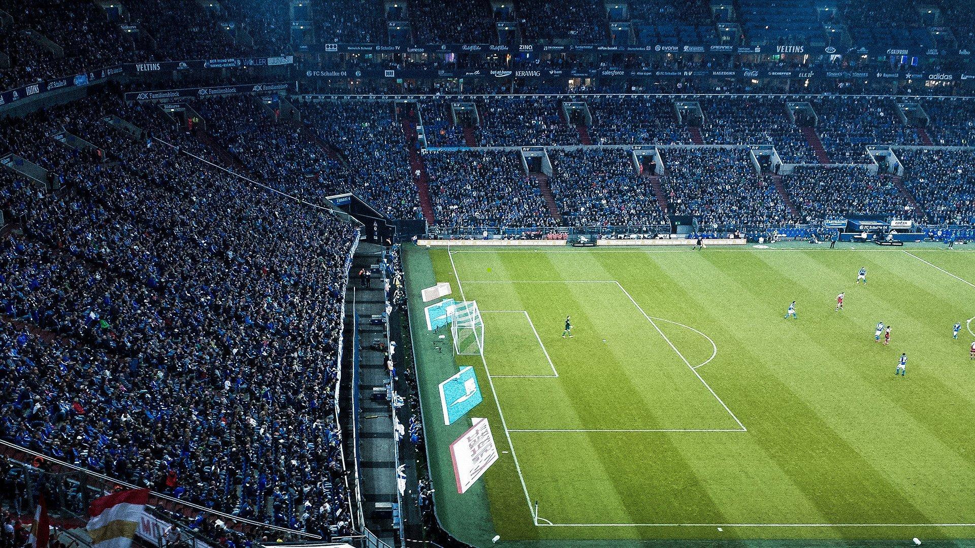 多特蒙德残阵主场迎战霍芬海姆，欧冠与拜仁压力下，争冠火种能否延续？